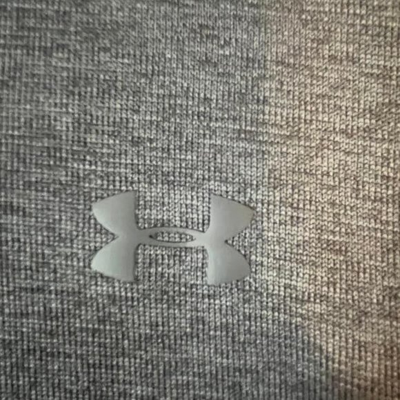 Men's Underarmour sweatshirt.size Large. charcoal color. - Picture 3 of 5